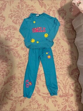 Turquoise "SMILE" lounge Set with Smiley Faces